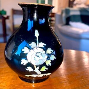 Mini Vase Black Mother Of Pearl Floral Inlay